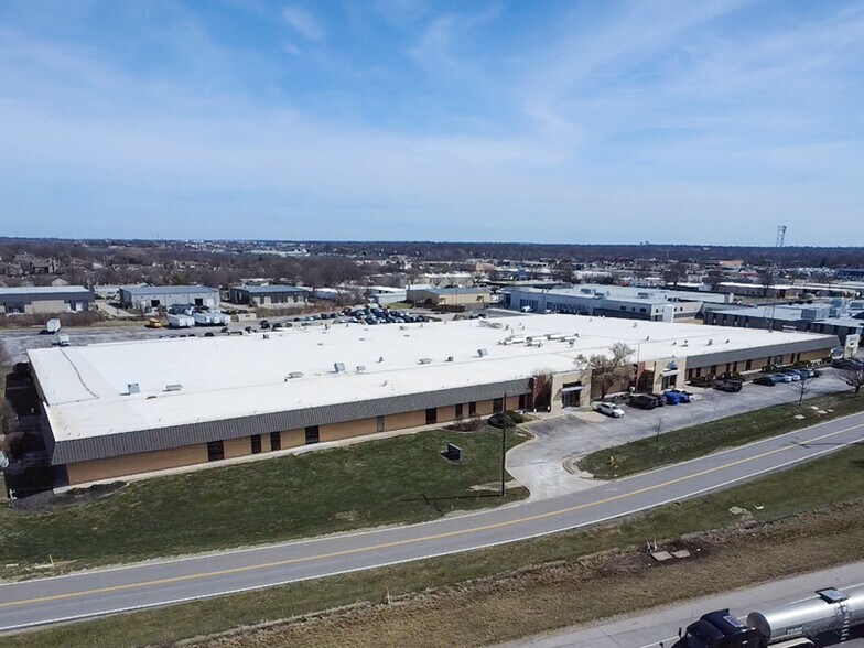 520-580 N Rogers Rd, Olathe, KS à louer - Photo principale – Image 1 sur 20