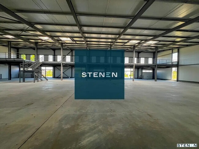 Plus de détails pour Bureau/Local commercial à louer