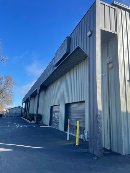 3904 Winters St, Sacramento, CA à louer - Photo de l’immeuble – Image 2 sur 14