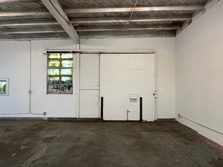 2315-2325 Jesse St, Los Angeles, CA à louer - Photo de l’immeuble – Image 3 sur 4