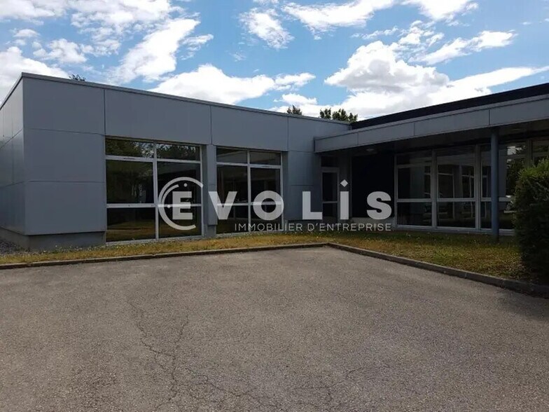 65 Allée Des Combes, Blyes à louer - Photo de l’immeuble – Image 1 sur 22