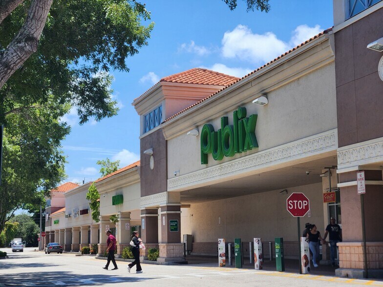 4065-4085 Haverhill Rd N, West Palm Beach, FL à louer - Photo de l’immeuble – Image 2 sur 4