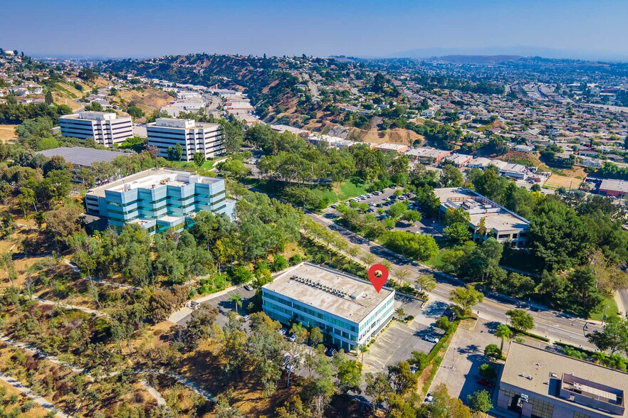 1111 Corporate Center Dr, Monterey Park, CA à vendre - Photo de l’immeuble – Image 2 sur 4