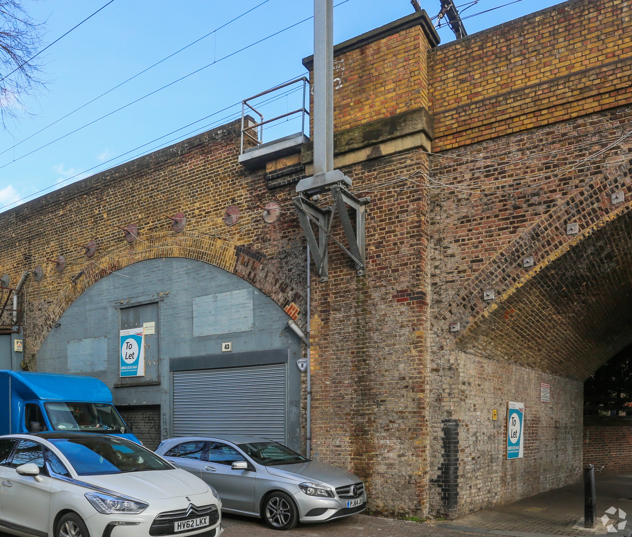 29-41 Castle Mews, Londres à louer Photo principale– Image 1 sur 8