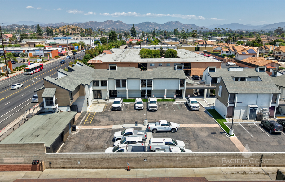 535 Broadway, El Cajon, CA à vendre - Photo de l’immeuble – Image 2 sur 10