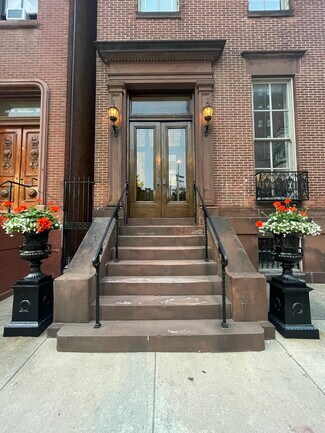 Plus de détails pour 12 W Madison St, Baltimore, MD - Bureau à louer
