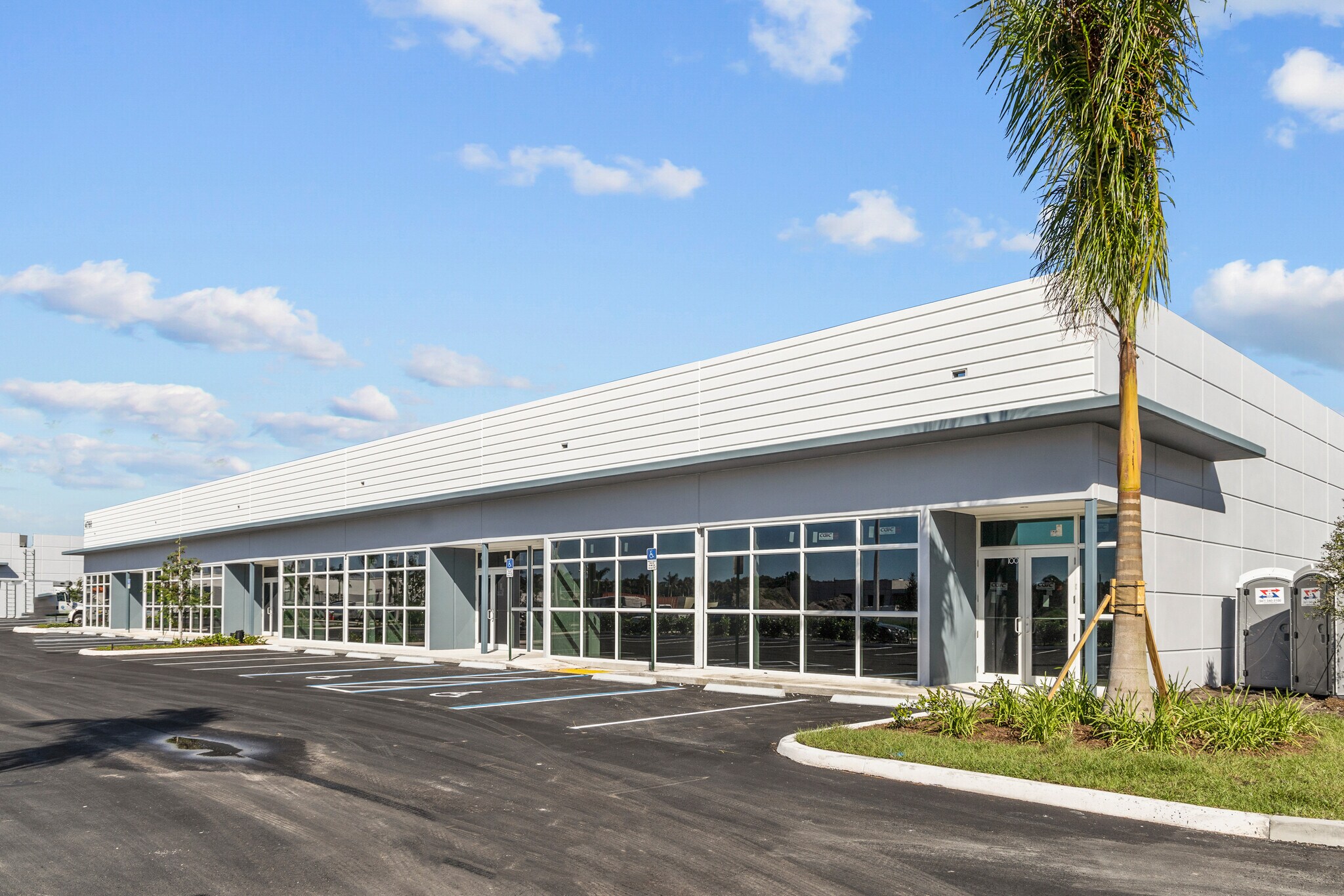 4780 Woolbright Rd, Golf, FL à louer Photo de l’immeuble– Image 1 sur 9