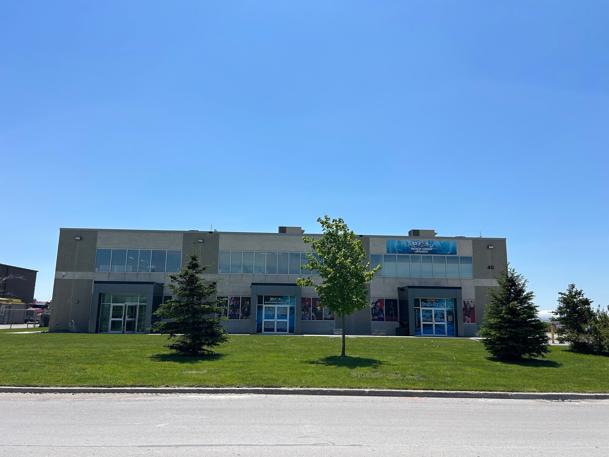 40 Anderson Blvd, Uxbridge, ON à louer Photo de l’immeuble– Image 1 sur 2