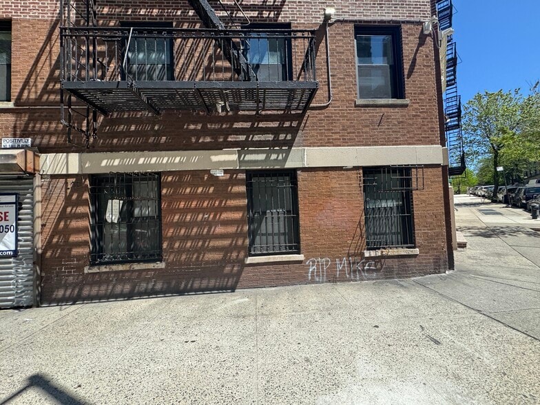 135-143 Haven Ave, New York, NY à louer - Photo de l’immeuble – Image 3 sur 18