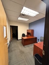 7220 N Lindbergh Blvd, Hazelwood, MO à louer Photo intérieure– Image 1 sur 3