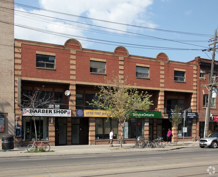 532-538 College St, Toronto, ON à louer - Photo de l’immeuble – Image 3 sur 4
