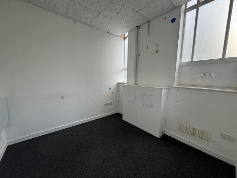 1050-1052B London Rd, Thornton Heath à louer - Photo de l’immeuble – Image 3 sur 8