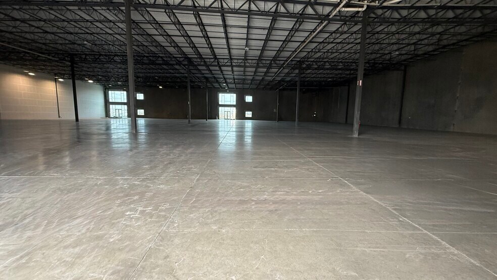 3195 W Professional Cir, Salt Lake City, UT à louer - Photo de l’immeuble – Image 2 sur 12