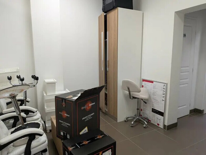 Immeuble residentiel dans Rouen à vendre - Photo intérieure – Image 2 sur 3