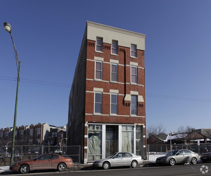 1301-1307 N Clybourn St, Chicago, IL à louer - Photo de l’immeuble – Image 2 sur 10