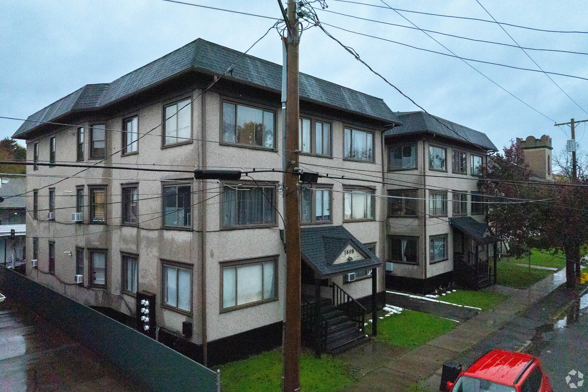 1608 Tracy St, Endicott, NY à vendre Photo principale– Image 1 sur 1