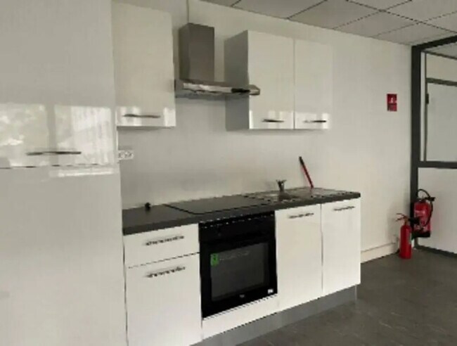 Plus de détails pour Bureau à vendre