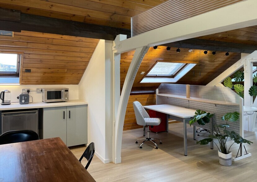 158 Kentish Town Rd, Londres à louer - Photo de l’immeuble – Image 2 sur 6