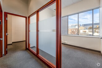 31 King St, St Catharines, ON à louer Photo intérieure– Image 1 sur 2