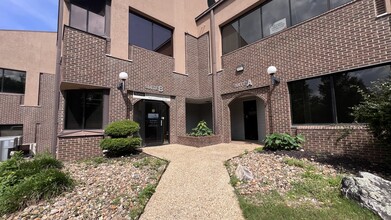 106 Ridgeway St, Hot Springs National Park, AR à louer Photo de l’immeuble– Image 1 sur 35