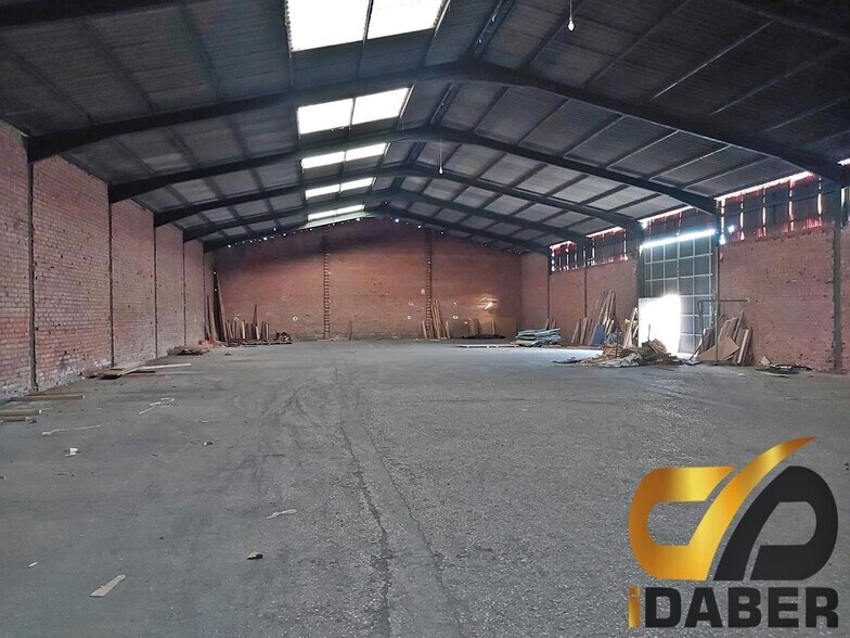 Industriel/Logistique dans Alameda de la Sagra, Toledo à vendre - Photo de l’immeuble – Image 2 sur 7