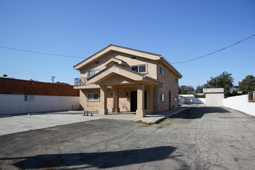 1071 W 190th St, Gardena, CA à vendre - Photo principale – Image 2 sur 21