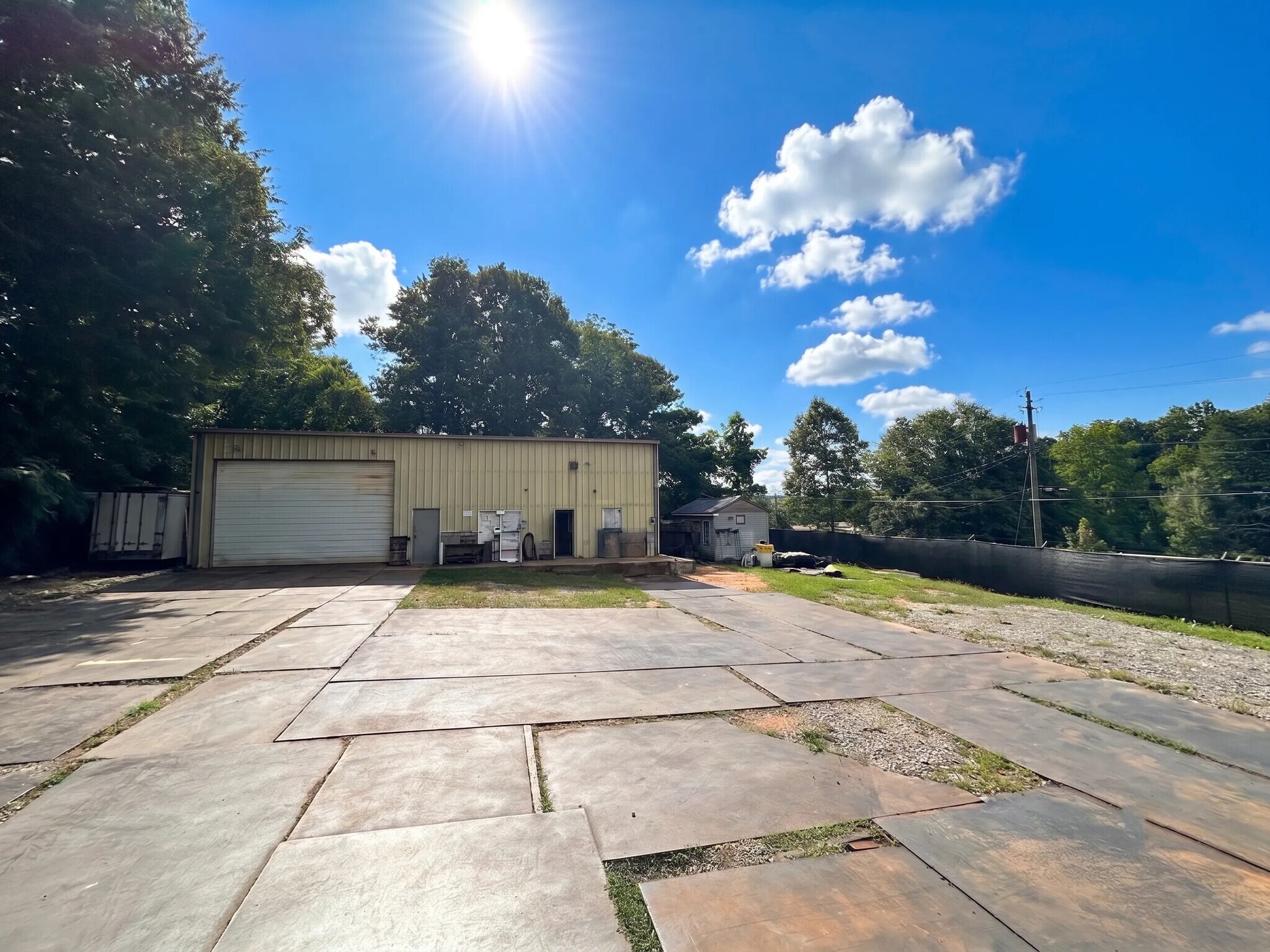 5220 Jones Rd, Forest Park, GA à vendre Photo principale– Image 1 sur 6