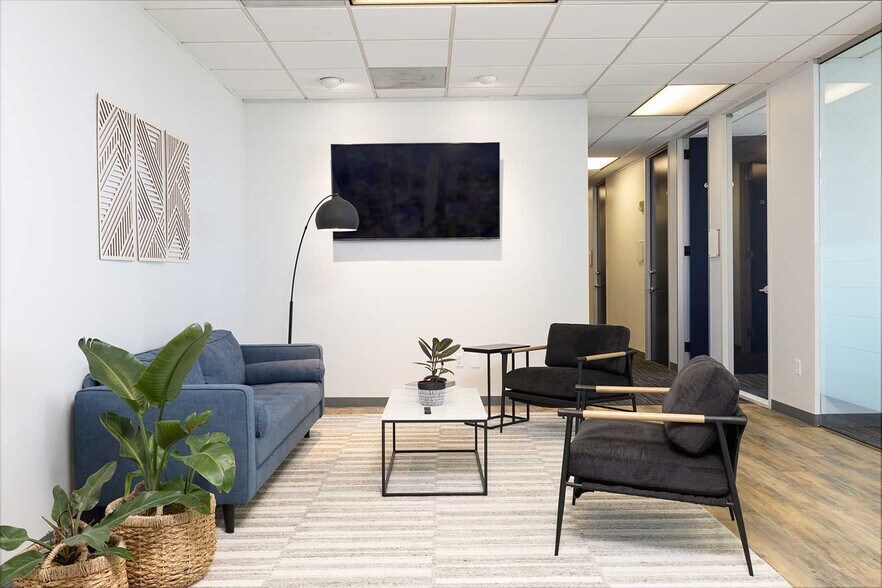 3120 Southwest Fwy, Houston, TX à louer - Photo de l’immeuble – Image 2 sur 9