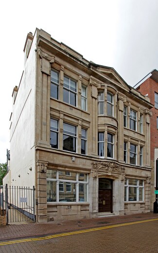 Plus de détails pour 28-29 Mount Stuart Sq, Cardiff - Bureau à louer