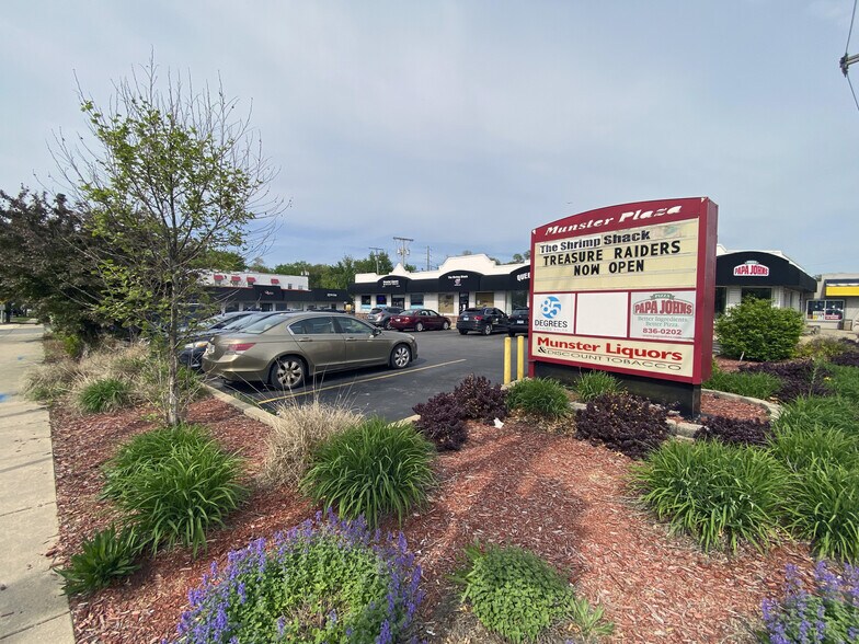 215 Ridge Rd, Munster, IN à louer - Photo de l’immeuble – Image 2 sur 14