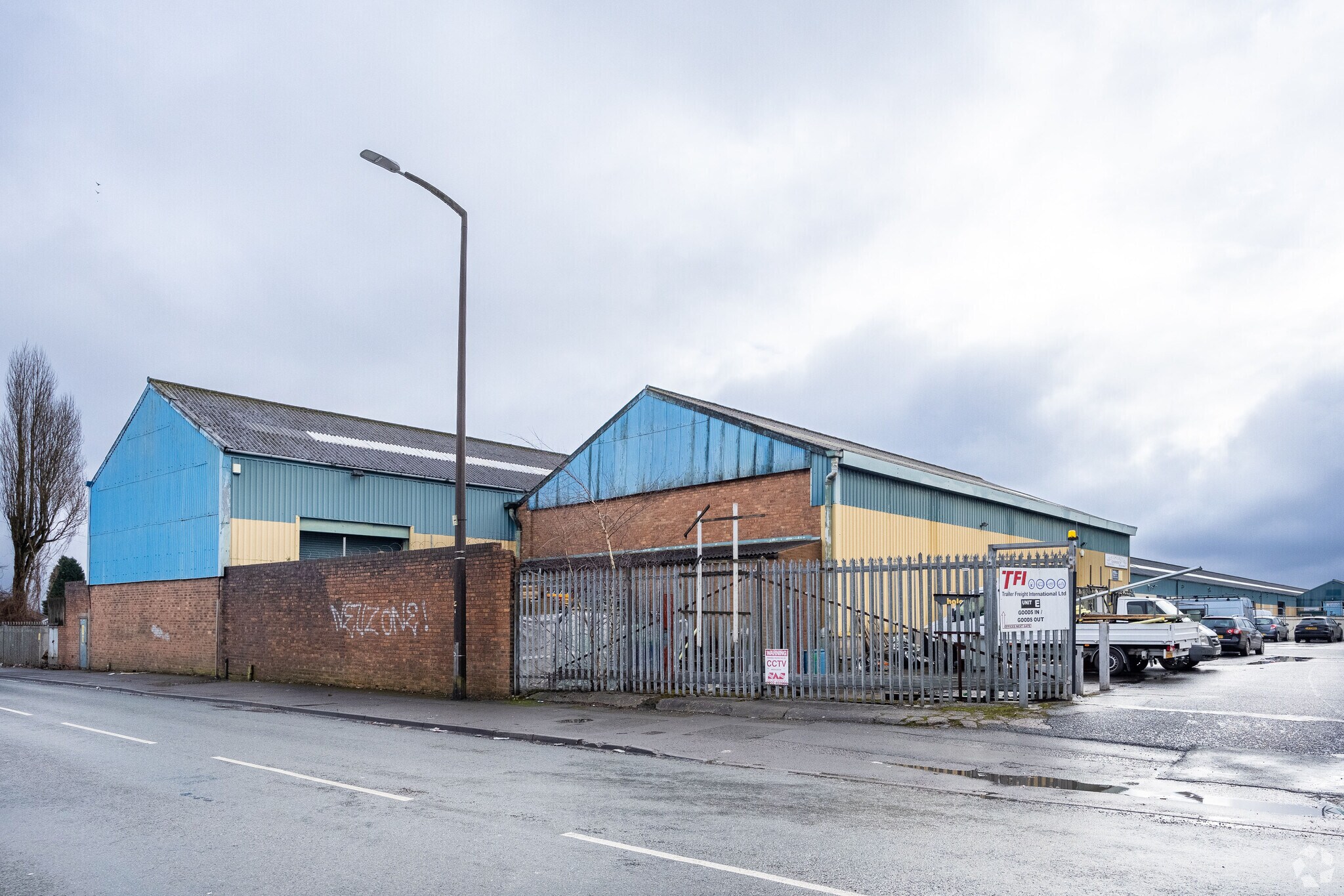 Atlas Trading Estate, Cross Street, Bilston à louer Photo principale– Image 1 sur 14