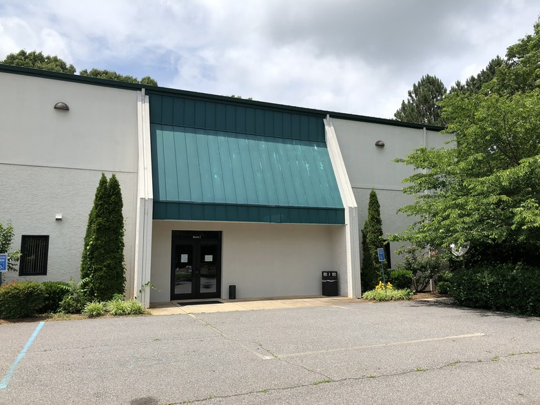 433 E Commonwealth Blvd, Martinsville, VA à louer - Autre – Image 2 sur 13
