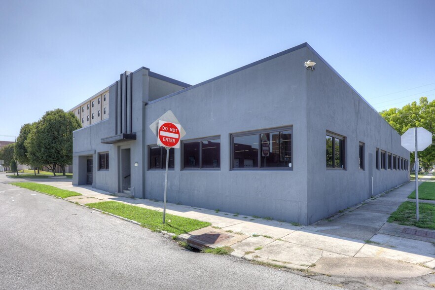 102 S Wall Ave, Joplin, MO à louer - Photo de l’immeuble – Image 3 sur 56