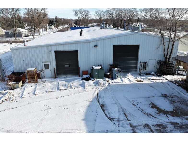 1200 7th st, Granite Falls, MN à vendre - Photo de l’immeuble – Image 2 sur 9