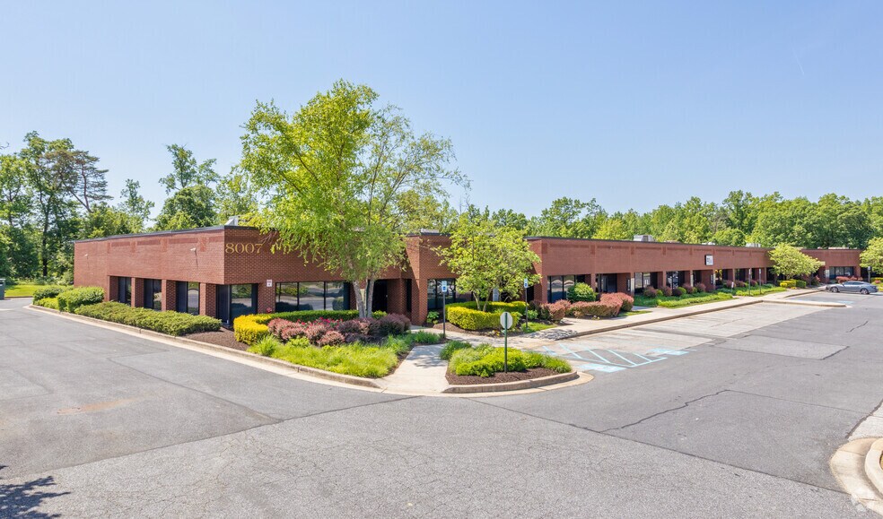 8007 Corporate Dr, Nottingham, MD à louer - Photo principale – Image 1 sur 20
