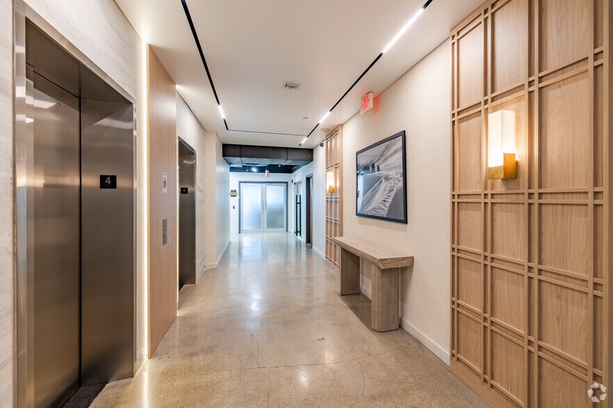 1680 Meridian Ave, Miami Beach, FL à louer - Photo intérieure – Image 3 sur 24