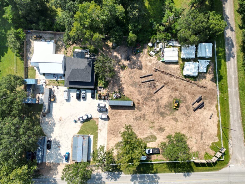 26146 Hardin Store Rd, Magnolia, TX à vendre - Photo principale – Image 1 sur 2