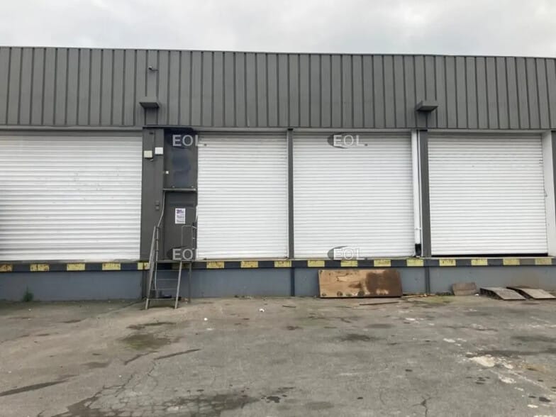 Industriel/Logistique dans Villeneuve-Saint-Georges à louer - Photo de l’immeuble – Image 1 sur 4