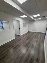 1920 E Hallandale Beach Blvd, Hallandale Beach, FL à louer Photo intérieure– Image 2 sur 4