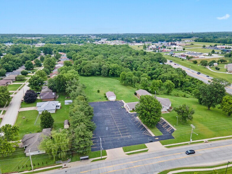 321 S West Byp, Springfield, MO à vendre - Photo de l’immeuble – Image 3 sur 4