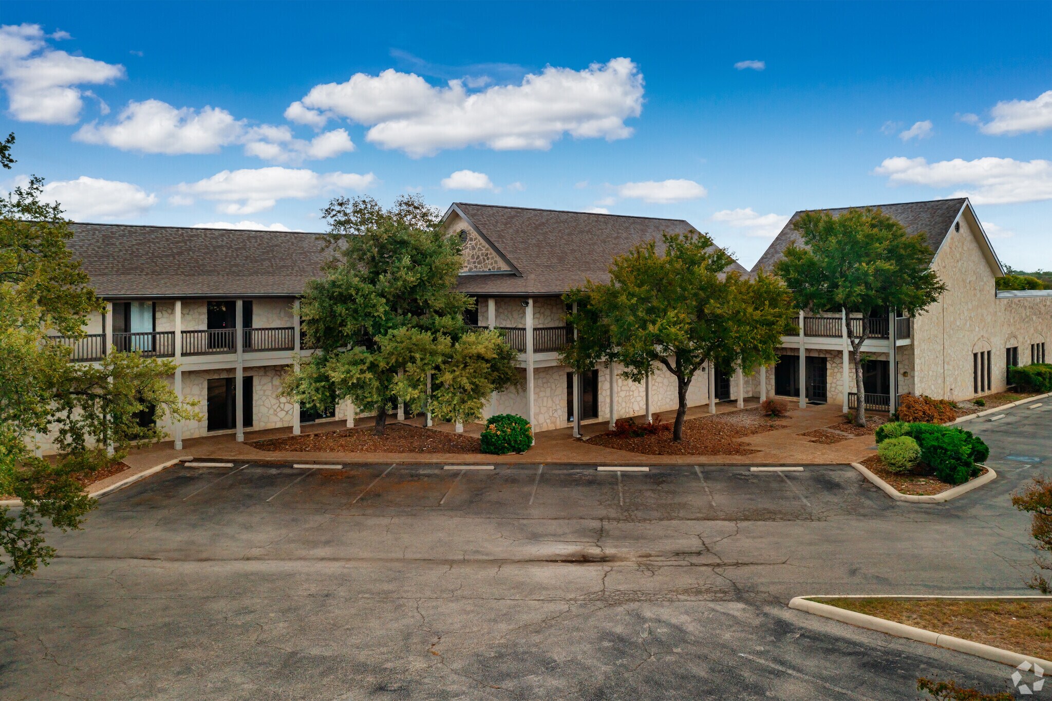 4754 Shavano Oak, San Antonio, TX à louer Photo principale– Image 1 sur 23
