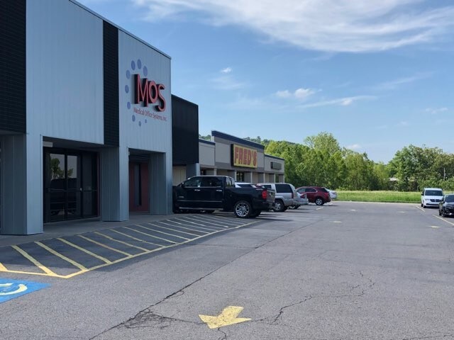 3303 W Main St, Russellville, AR à vendre - Photo de l’immeuble – Image 3 sur 7