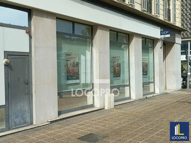 Local commercial dans Nice à vendre - Photo de l’immeuble – Image 3 sur 4
