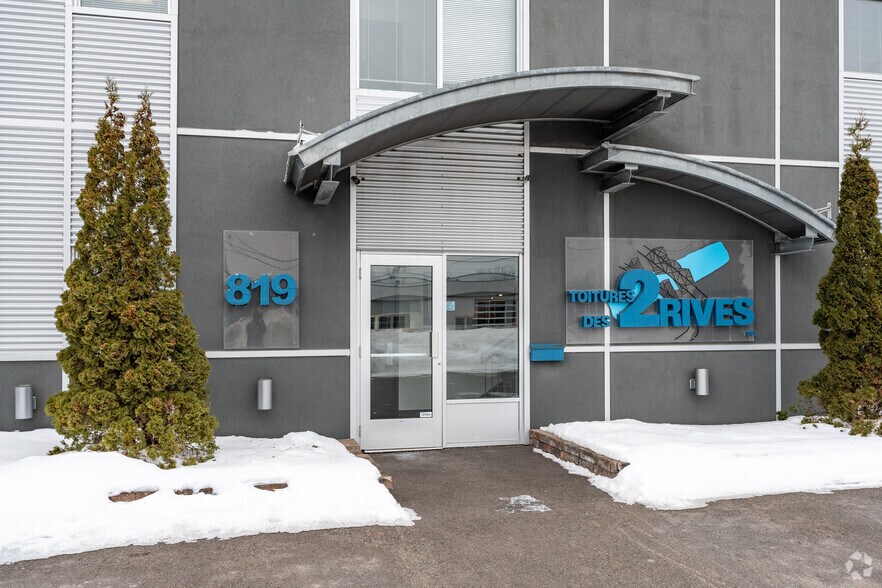 819 St J.-Ambroise-Craig, Lévis, QC à louer - Photo de l’immeuble – Image 2 sur 4
