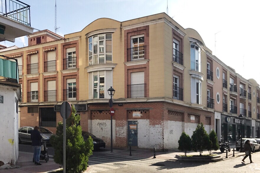 Calle de Manuel Sandoval, 2, Torrejón de Ardoz, Madrid à vendre - Photo de l’immeuble – Image 3 sur 3