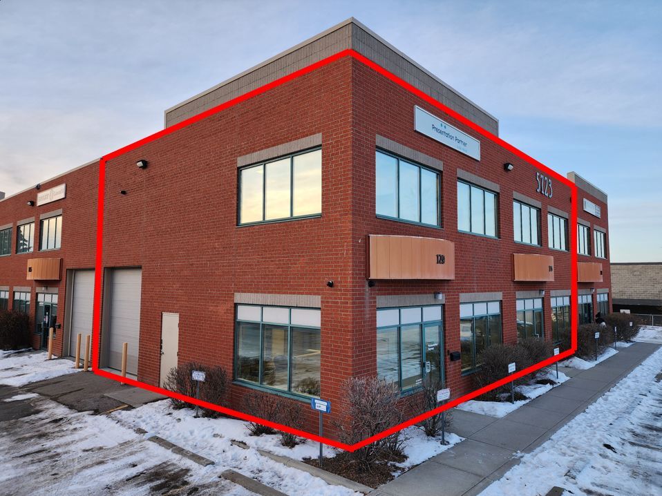 5723 10th St NE, Calgary, AB à louer Photo de l’immeuble– Image 1 sur 8