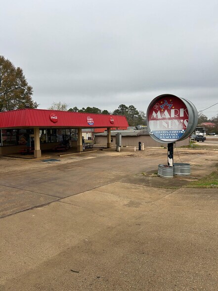 1010 State Highway 21 W, San Augustine, TX à vendre - Photo de l’immeuble – Image 3 sur 17