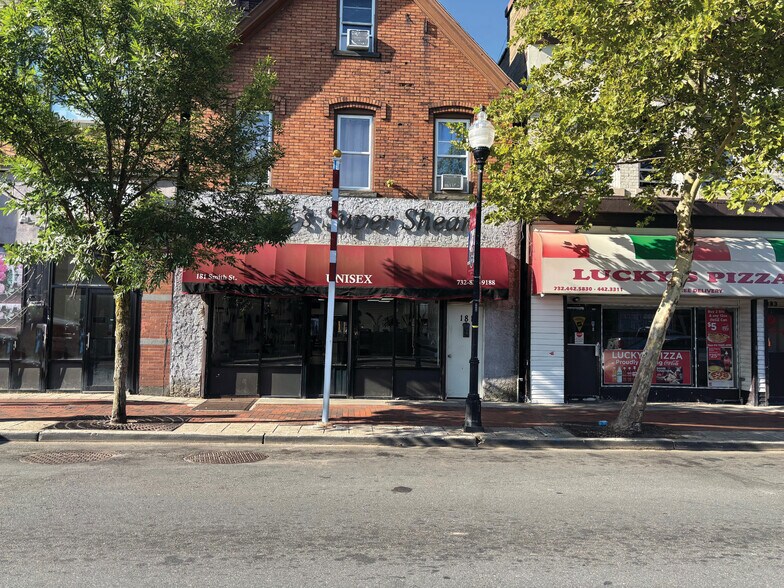 181 Smith St, Perth Amboy, NJ à louer - Photo de l’immeuble – Image 2 sur 2
