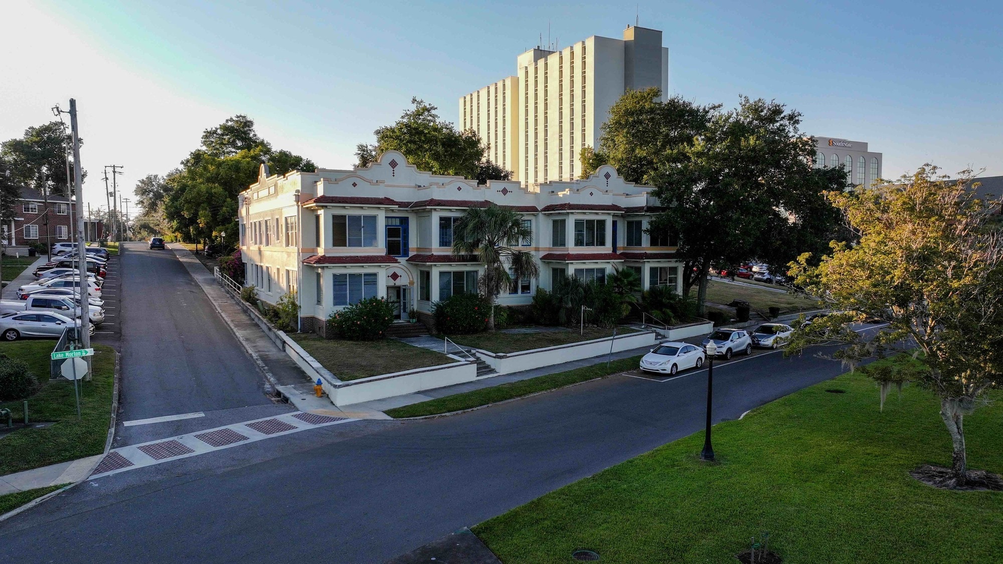 183 Lake Morton Dr, Lakeland, FL à vendre Photo principale– Image 1 sur 44