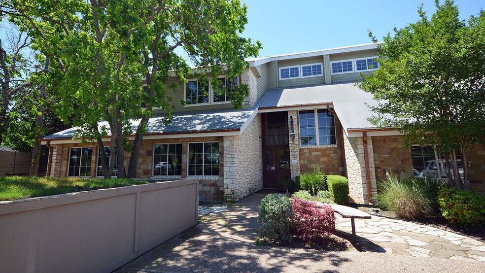 7035 Bee Caves Rd, Austin, TX à louer - Photo de l’immeuble – Image 1 sur 6